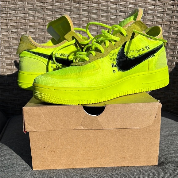Nike Off-White Air Force 1 Low Volt size 11 - Picture 2 of 16